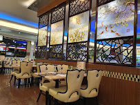 Atmosphère du Royal Wok, restaurant asiatique, japonais, grillade, fruits de mer à Montluçon - n°6
