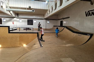 Pernova skatepark image