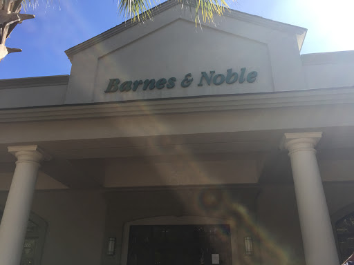 Book Store «Barnes & Noble», reviews and photos, 20 Hatton Pl, Hilton Head Island, SC 29926, USA