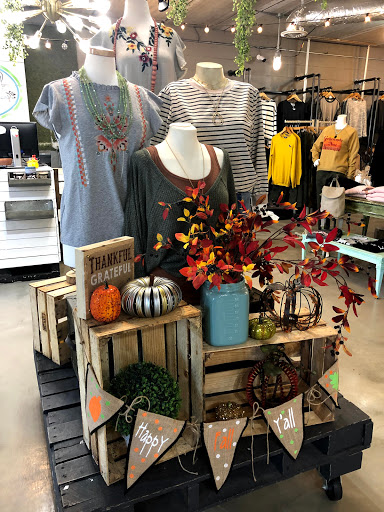 Beauty Salon «Urban Eve Salon & Boutique», reviews and photos, 105 Circle Way St, Lake Jackson, TX 77566, USA