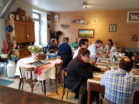 Atmosphère du Restaurant Café Des Amis à Sallanches - n°1