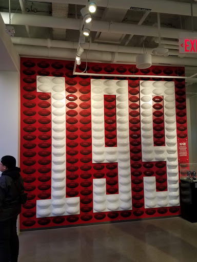 Clothing Store «Under Armour Brand House», reviews and photos, 800 Boylston St #049, Boston, MA 02199, USA