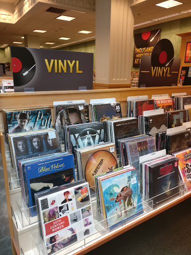 Book Store «Barnes & Noble», reviews and photos, 210 Americana Way, Glendale, CA 91210, USA