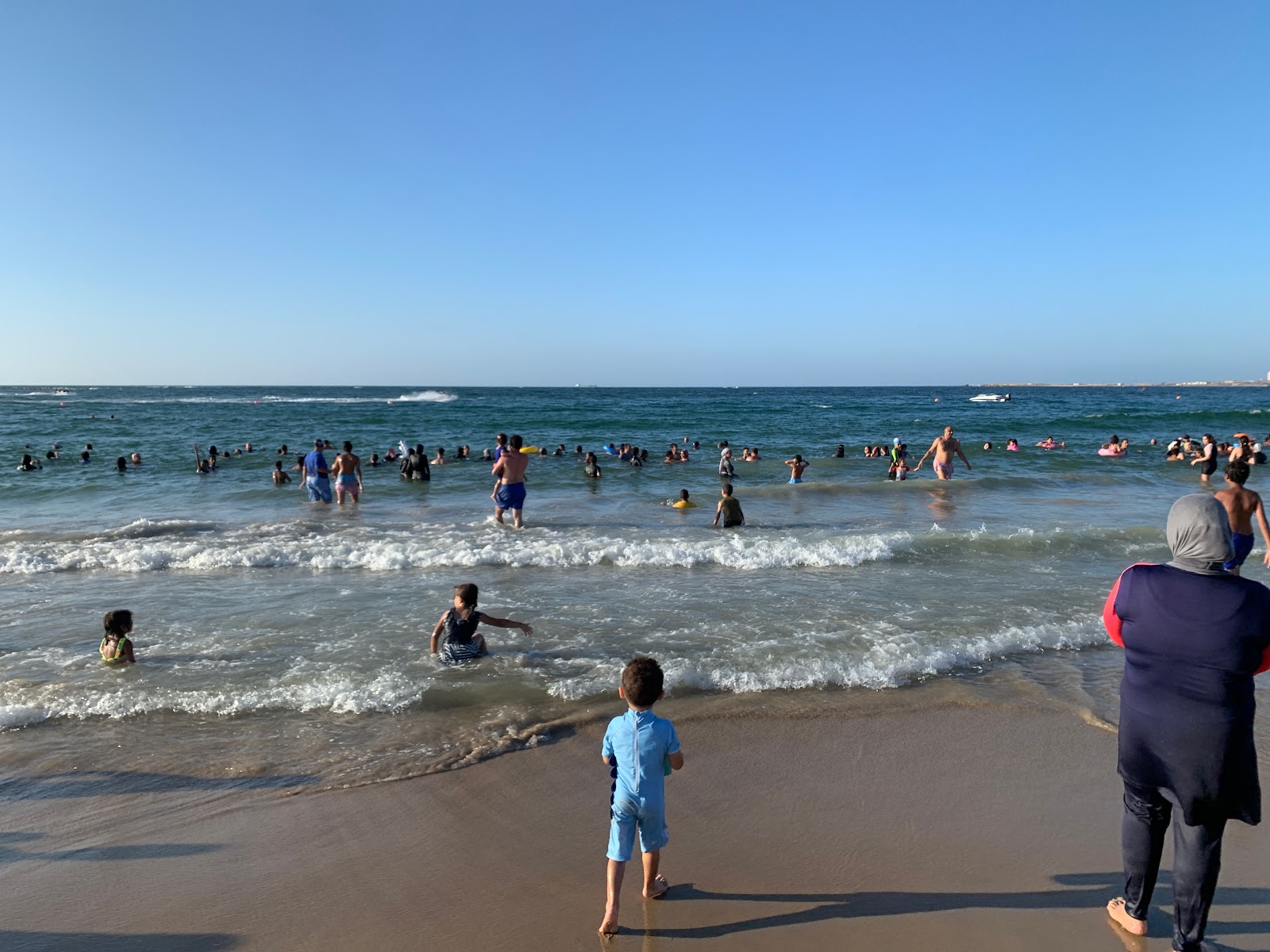 Foto de El Mamurah Beach área parcialmente de hotel