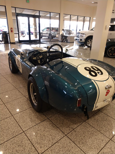 Ford Dealer «Holmes Tuttle Ford Auto Mall Tucson», reviews and photos, 660 W Auto Mall Dr, Tucson, AZ 85705, USA