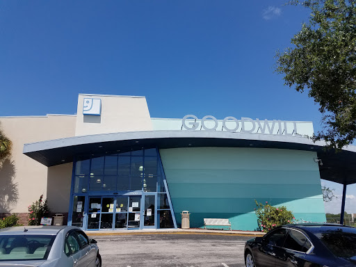 Thrift Store «Goodwill Ocala Superstore Adjacent to Paddock Mall», reviews and photos, 2830 SW 27th Ave, Ocala, FL 34471, USA