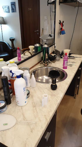 Opinii despre Κουρείο Μιχάλης în Θεσσαλονίκη - Κουρείο