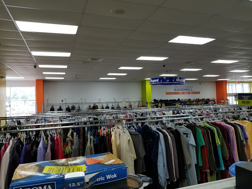 Non-Profit Organization «Goodwill Retail Store and Donation Center», reviews and photos