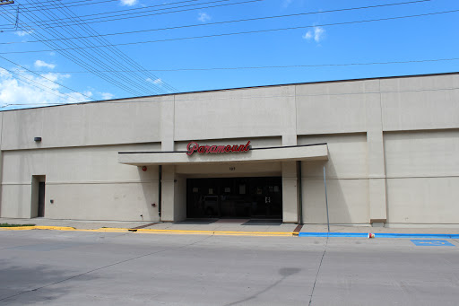 Movie Theater «Fridley Theatres Paramount 7», reviews and photos, 105 S 1st St, Indianola, IA 50125, USA