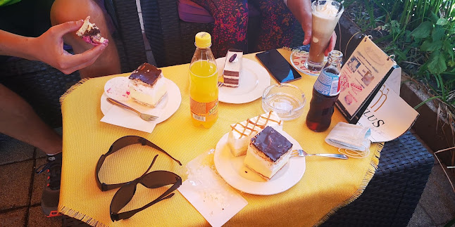 Krisztina Cukrászda - Fagylaltozó