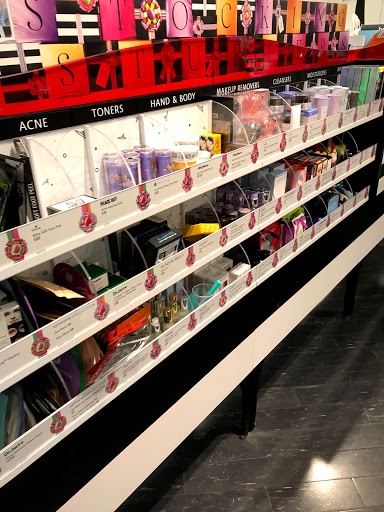 Cosmetics Store «SEPHORA», reviews and photos, 2414 E Sunrise Blvd #2204, Fort Lauderdale, FL 33304, USA