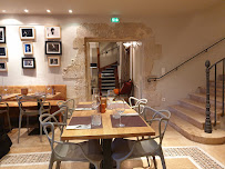 Atmosphère du Restaurant Le Square - Astaffort - n°15