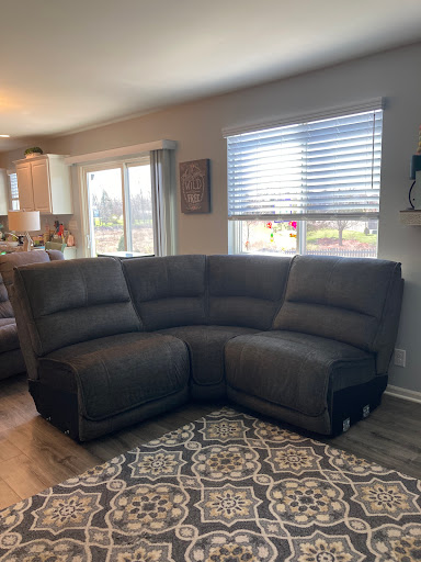 Furniture Store «Value City Furniture», reviews and photos, 4380 E New York St, Aurora, IL 60504, USA