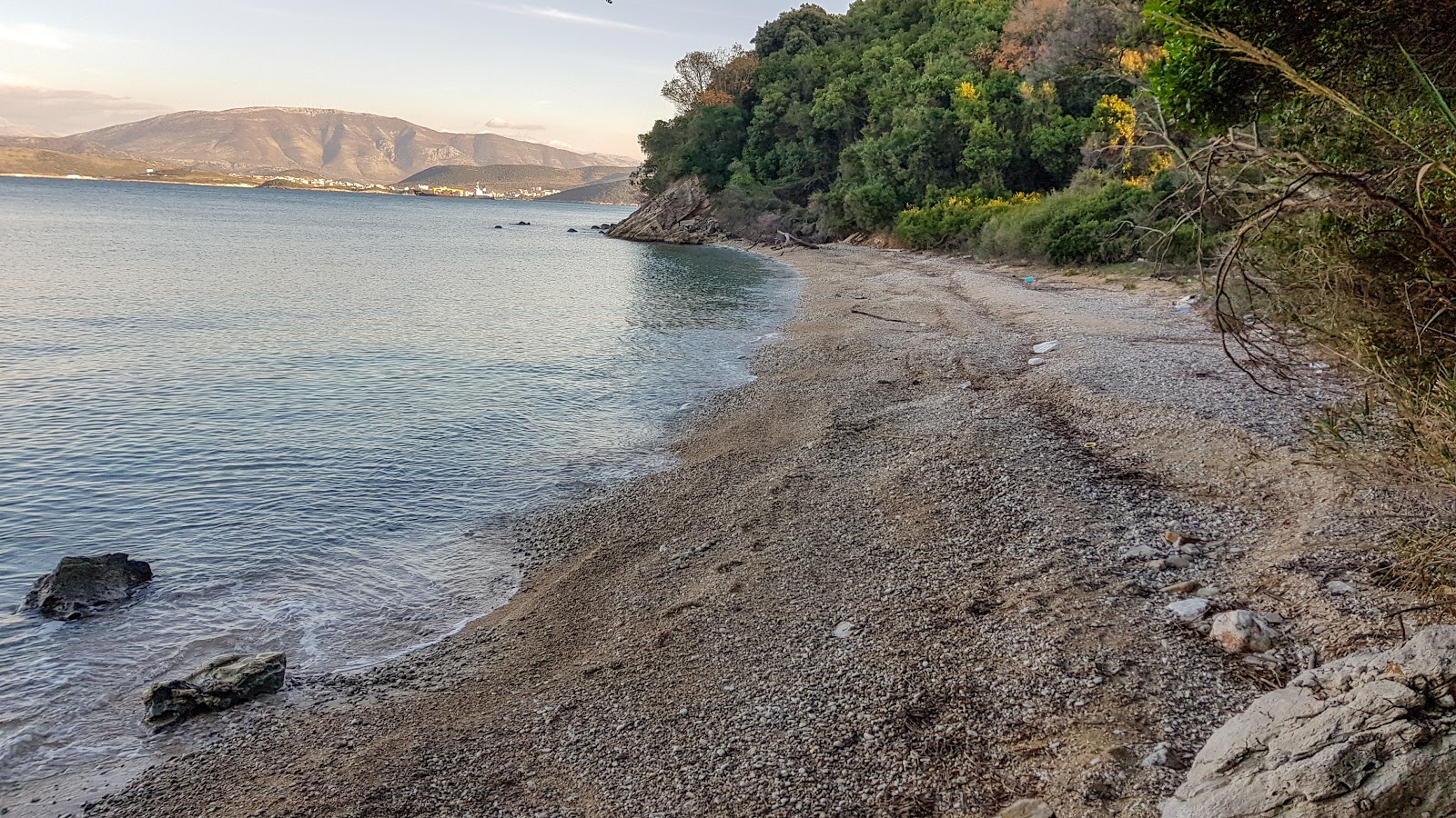 Photo of Tzoufaka beach with very clean level of cleanliness