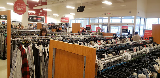 Department Store «T.J. Maxx», reviews and photos, 20 Chapel View Blvd, Cranston, RI 02920, USA