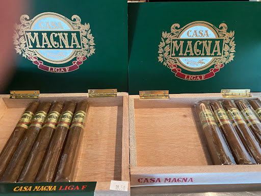 Cigar Shop «Mancave Cigar Lounge», reviews and photos, 2920 E Commercial Blvd, Fort Lauderdale, FL 33308, USA