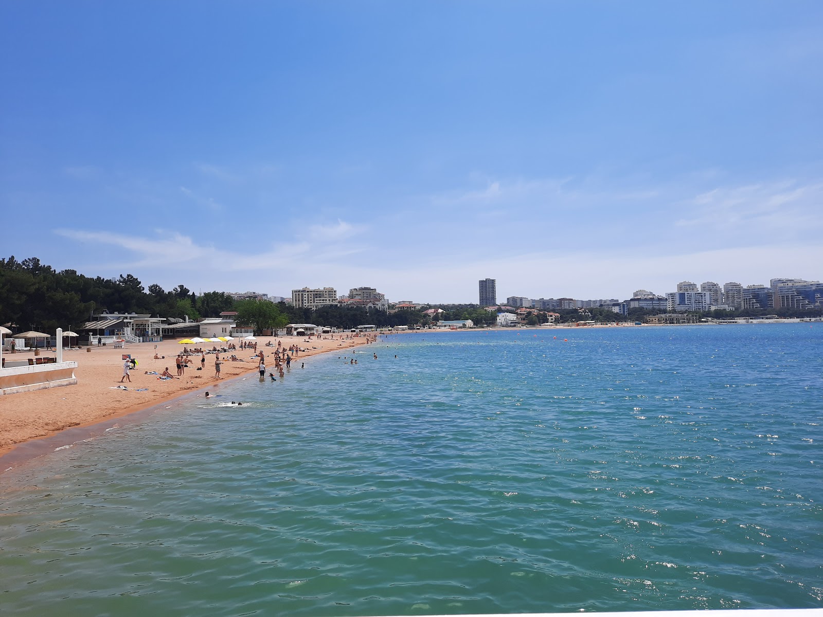 Foto de Gelendzhik beach com areia bege superfície