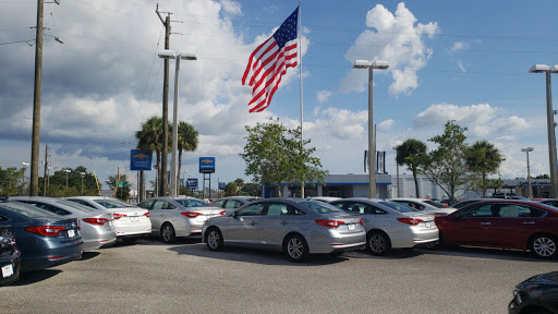 Used Car Dealer «Hertz Car Sales Tampa», reviews and photos, 11608 N Florida Ave, Tampa, FL 33612, USA