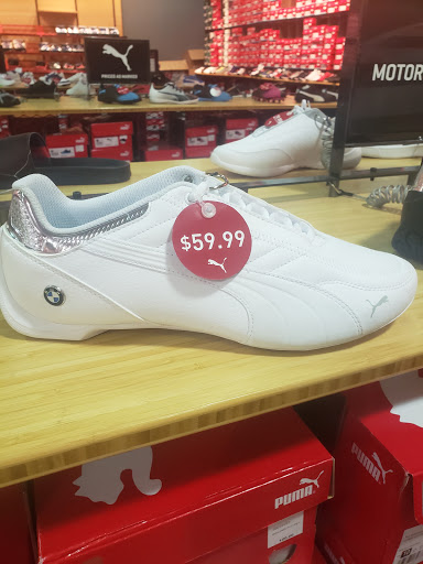 Shoe Store «PUMA», reviews and photos, 3939 S Interstate Hwy 35 #790, San Marcos, TX 78666, USA