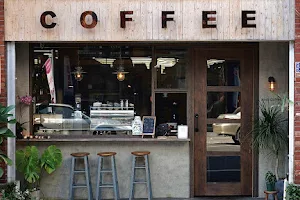 與咖啡 And. Coffee Roastery image