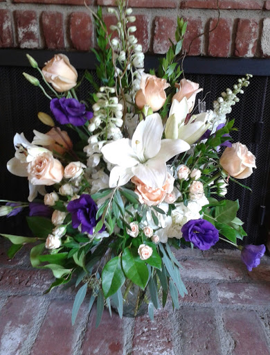 Florist «Grand Florist», reviews and photos, 525 W Rte 66, Glendora, CA 91740, USA