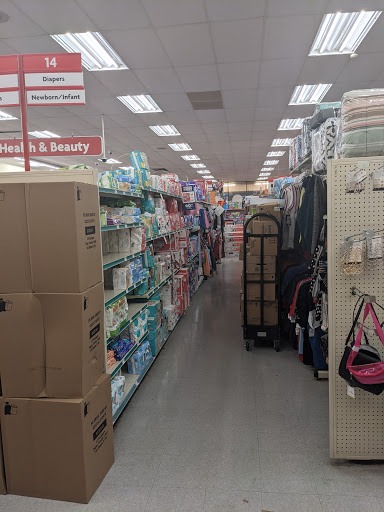 Dollar Store «FAMILY DOLLAR», reviews and photos, 82 South Ave, Hilton, NY 14468, USA