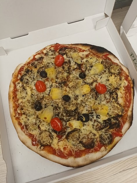 La pizza man à Nébian