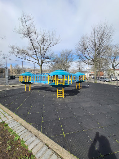 Park «Marie Curie Park», reviews and photos, 209-57A 46th Ave, Bayside, NY 11361, USA