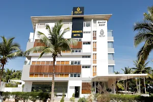 Shivas Gateway Hotel image