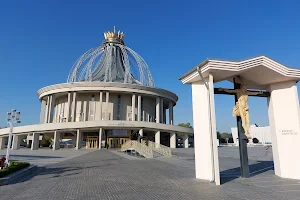 Kościół NMP Gwiazdy Nowej Ewangelizacji i św. Jana Pawła II image