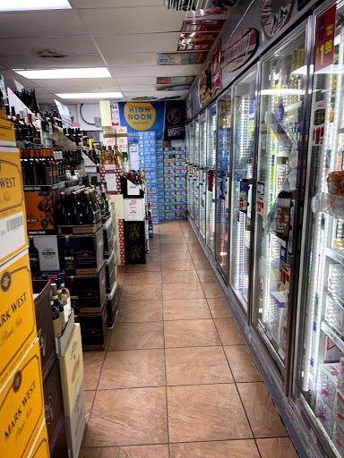 Liquor Store «Norman’s Liquors and Fine Wines», reviews and photos, 5235 Gulf Blvd, St Pete Beach, FL 33706, USA