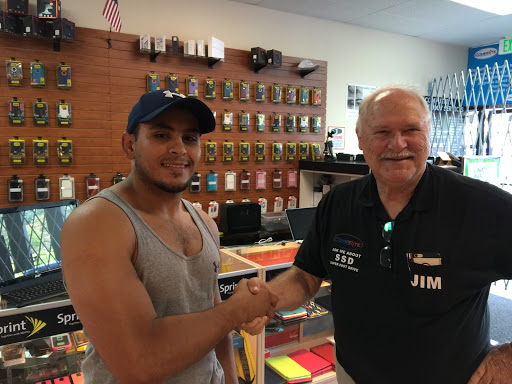 Computer Repair Service «CompRite - iPHONE, iPAD, iMAC, SAMSUNG, CELL PHONE REPAIR, LAPTOP, COMPUTERS», reviews and photos, 395 N State St, Lake Oswego, OR 97034, USA