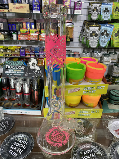 Tobacco Shop «OBT Smoke Shop & vape», reviews and photos, 11757 S Orange Blossom Trail, Orlando, FL 32837, USA