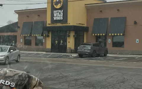 Buffalo Wild Wings image