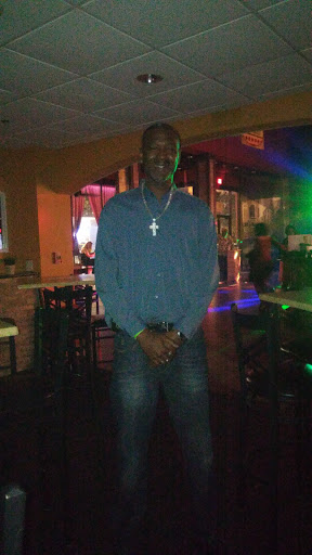 Movie Theater «Villagio Cinemas», reviews and photos, 11778 N Dale Mabry Hwy, Tampa, FL 33618, USA