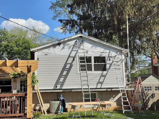 Roofing Contractor «New Edge Improvement Roofing Companies Chicago», reviews and photos, 7151 W Belmont Ave, Chicago, IL 60634, USA