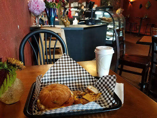 Bakery «Cinnamon Bear Bakery & Deli», reviews and photos, 600 University Blvd, Harrisonburg, VA 22801, USA