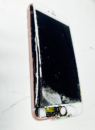 Mobile Phone Repair Shop «CPR Cell Phone Repair Downtown Miami», reviews and photos, 354 SE 1st St, Miami, FL 33131, USA