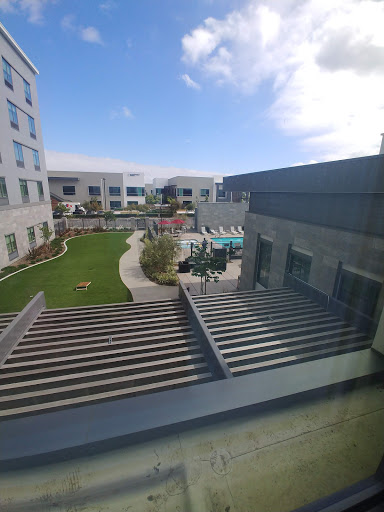 Hampton Inn Long Beach Airport image