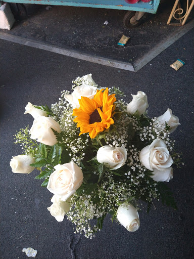 Florist «Flowers Vs Flowers», reviews and photos, 414 Main St, Paterson, NJ 07501, USA