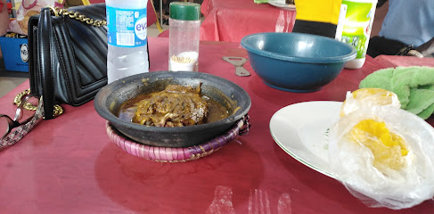 Iye Ogbelaka Canteen - 8JGG+M72, Ivbiawo Ln, Oka 300102, Benin City, Edo, Nigeria