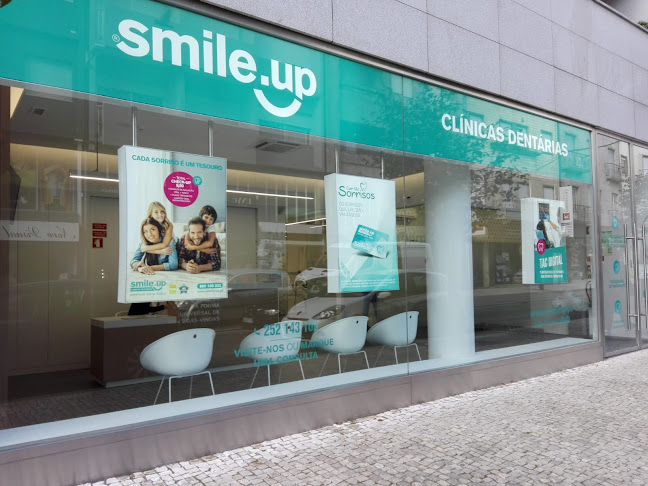 Smile.up Clínicas Dentárias Famalicão - Vila Nova de Famalicão
