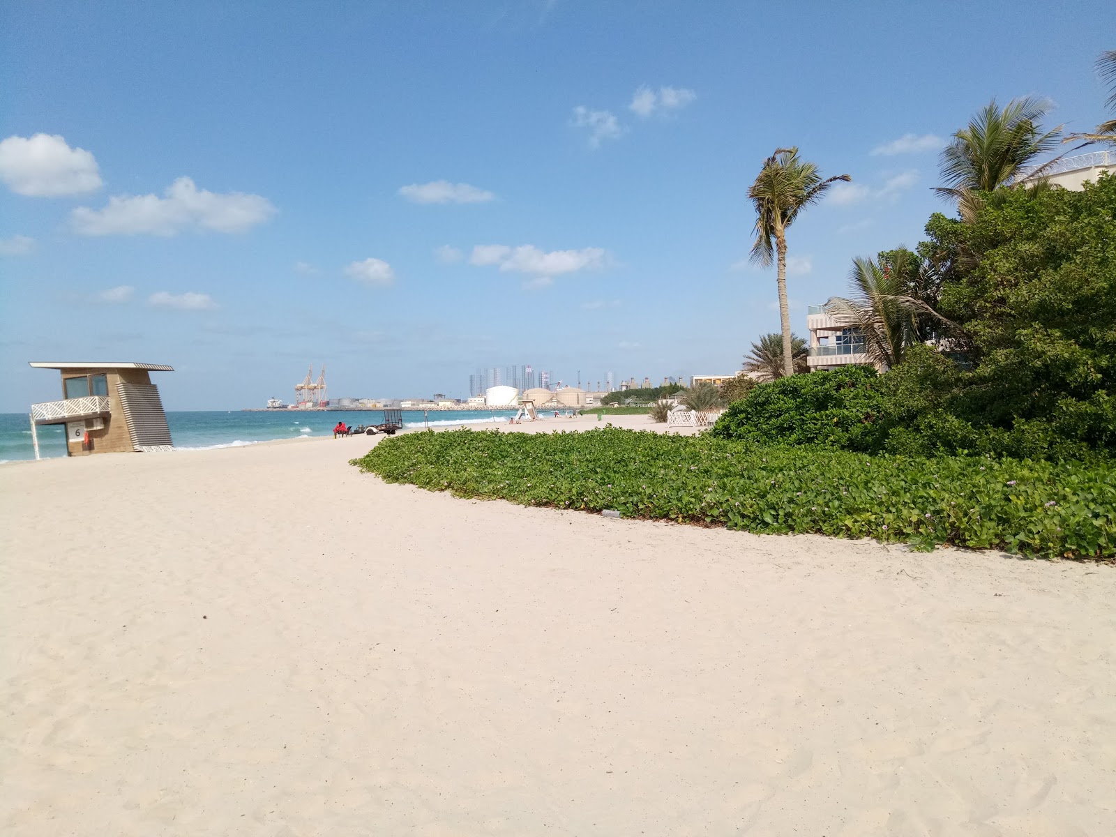 Photo of Al Khan beach and the settlement