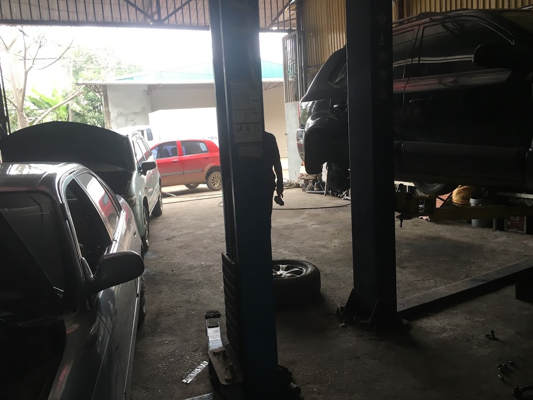 Gara ô tô Minh Quỳnh