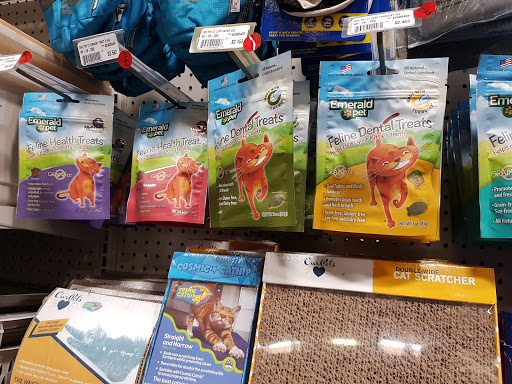 Pet Supply Store «Central Garden & Pet Co», reviews and photos, 13227 Orden Dr, Santa Fe Springs, CA 90670, USA