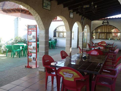 Restaurante Los Arcos - C. Real, 17, 24330 Santas Martas, León, Spain