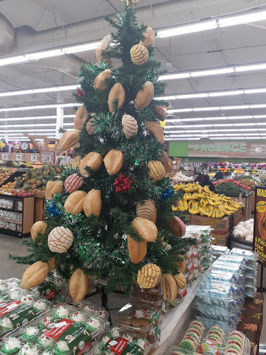 Grocery Store «Superior Grocers», reviews and photos, 3831 Martin Luther King Jr Blvd, Lynwood, CA 90262, USA