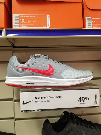 Sporting Goods Store «Academy Sports + Outdoors», reviews and photos, 320 Peachtree Pkwy, Cumming, GA 30041, USA