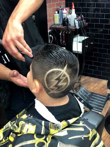 Barber Shop «Avenue Barbershop», reviews and photos, 68-32 Myrtle Ave, Glendale, NY 11385, USA