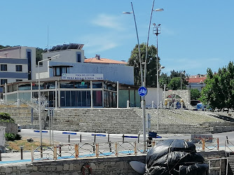 Yenifoça Reha Midilli Ortaokulu